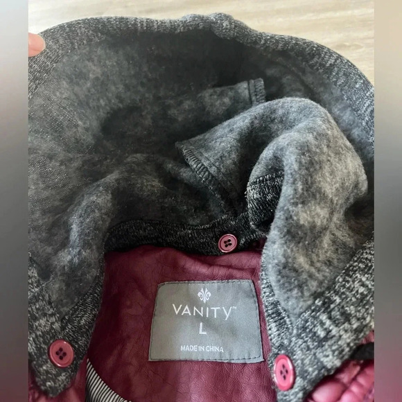 VANITY WOMEN'S RED FAUX LEATHER JACKET - Picture 4 of 9